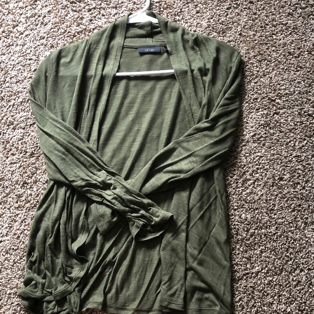 Lightweight cardigan